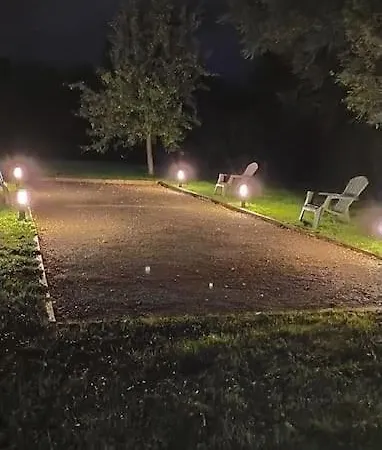 Maison familiale dans le Perche Hébergement de vacances Val-au-Perche