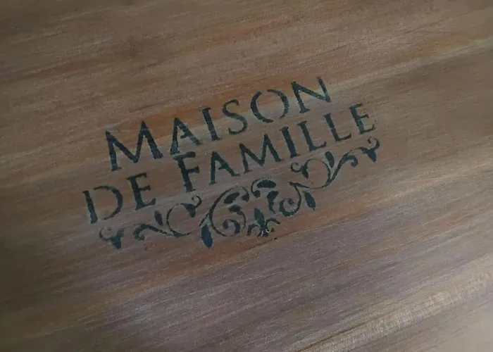 Semesterbostad Longere De Charme, Calme Et Nature Dans Le Perche Val-au-Perche